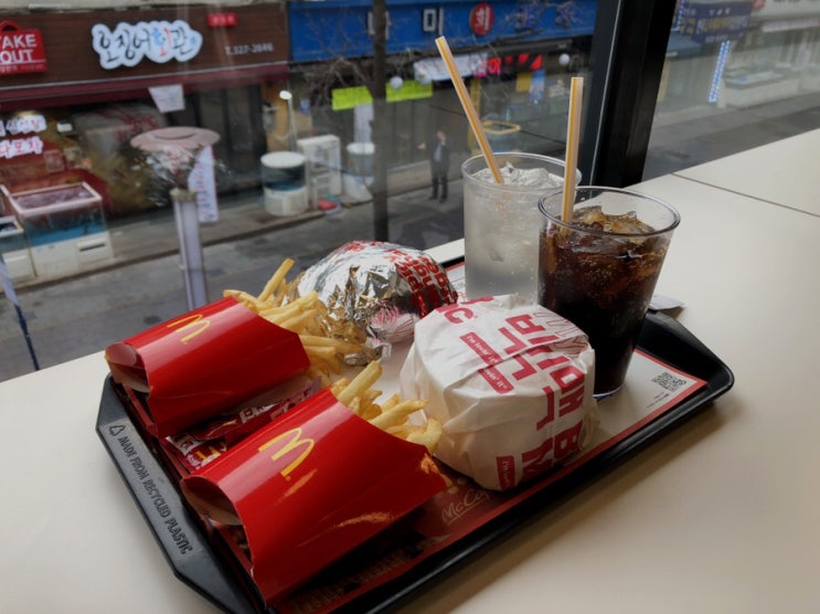  부천 신중동 맥도날드 중동 DT점 방문(시그니처버거 판매매장)