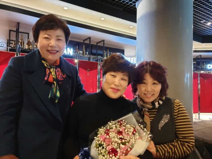  울산지속가능발전협의회  사업성과 보고회 동천컨벤션에서 한해를 마무리 하면서 송병기경제부시장님 인사말씀등 최정숙대표 수상을 축하드립니다