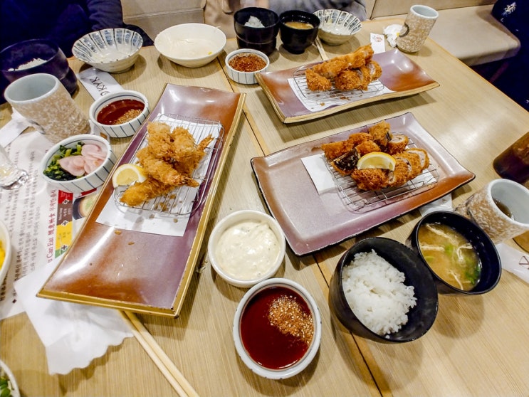  오사카 맛집, 전망 좋은 돈가스 전문점 KYK