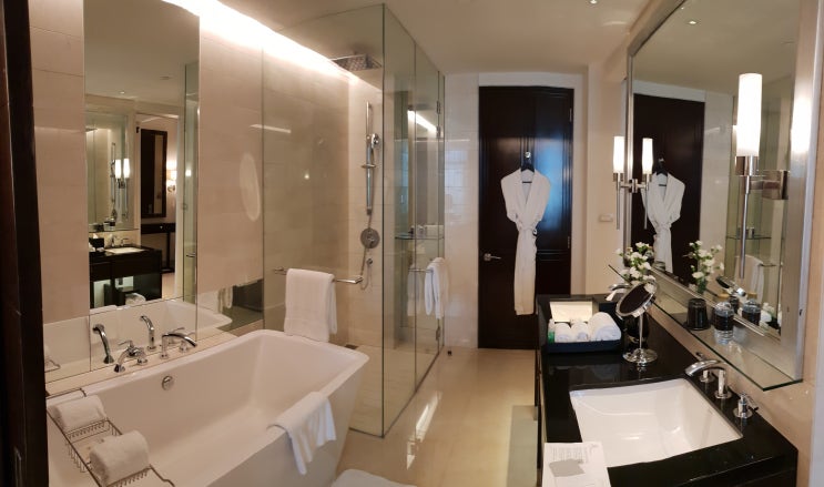  방콕 호텔 추천, The St. Regis Bangkok , 더 세인트레지스 방콕 , 디럭스룸