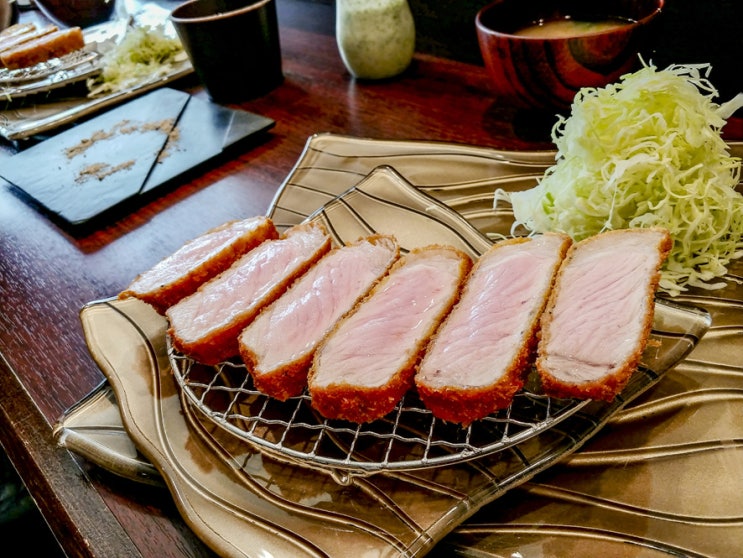 오사카 미슐랭 맛집, 기대보다 별로였던 돈가스 전문점 epais