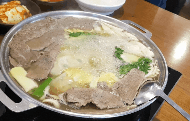  제주 한림 맛집: 면뽑는선생만두빚는아내, 예전부터 가보고 싶었던 손만두전골 전문점 가보기