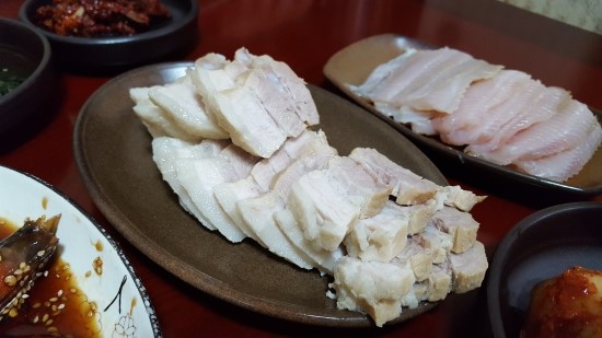 목포여행4 - 인동주마을의 꽃게장 및 삼합 목포여행4 - 인동주마을의 꽃게장 및 삼합