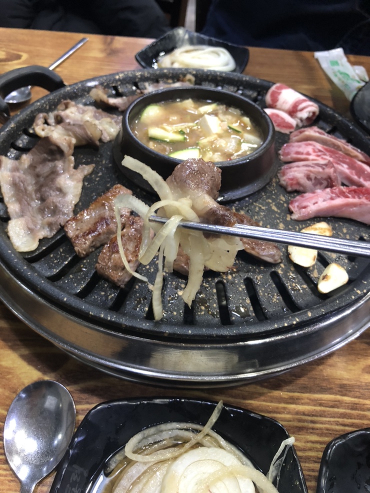  건대역 무한리필 맛집 고기대통령 이브날 데이트