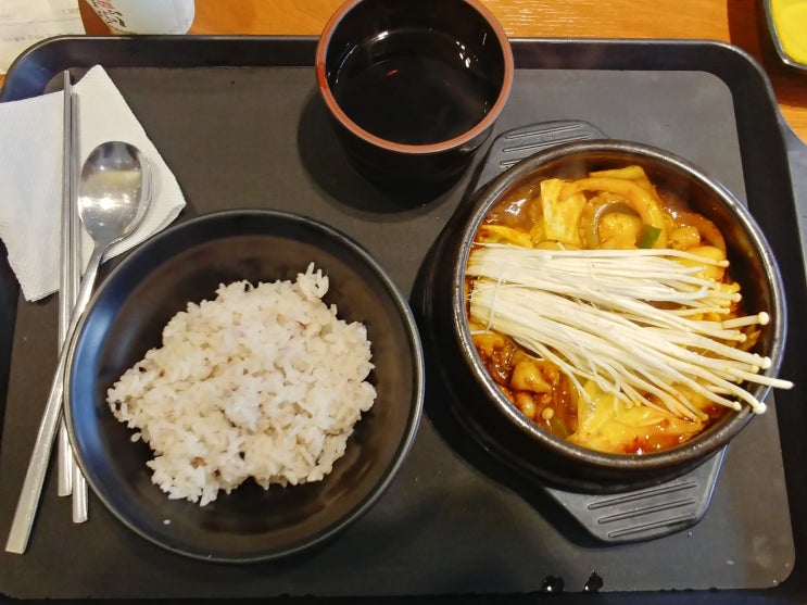  [노량진/맛집] 부대찌개, 뚝배기 전문점 '부대통령 뚝배기'