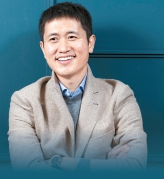  3051. 축구 해설위원 이영표, 청년 멘토로도 인기 
