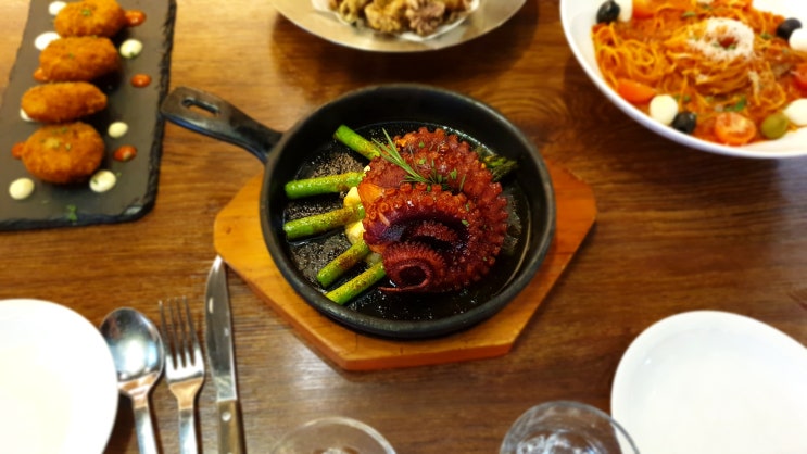  신논현생일파티 야무지게 먹고왔어요