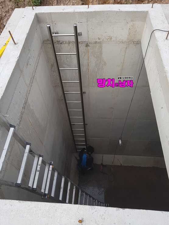  [대구 경북 경산 구미 영천 고령 현풍] 스텐사다리 철 사다리 제작 사다리 설치 스테인리스  사다리 피난사다리 폐수처리장 사다리 SUS 사다리 서스 써스 316 304  [망치든남자]