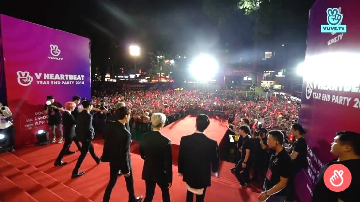 아이콘 iKON 'V HEARTBEAT YEAR END PARTY' 레드카펫. 무대영상 (+ 기사사진들)