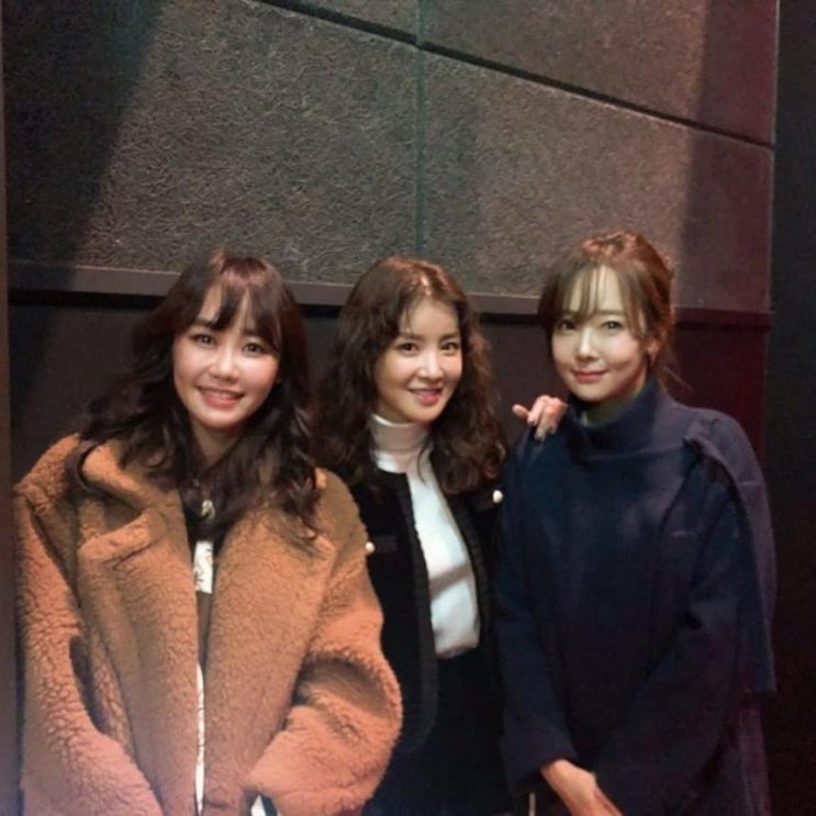 백종원 아내 <b>소유진</b>, 영화 ‘언니’ <b>이시영</b> 응원…“진짜 멋진... 