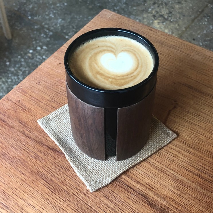 이태원 / 해방촌 카페 업사이드 커피 (up side coffee)