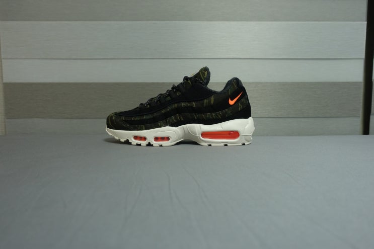  [NIKE x CARHARTT WIP] 나이키 에어맥스95 칼하트 WIP - NIKE AIR MAX 95 CARHARTT WIP