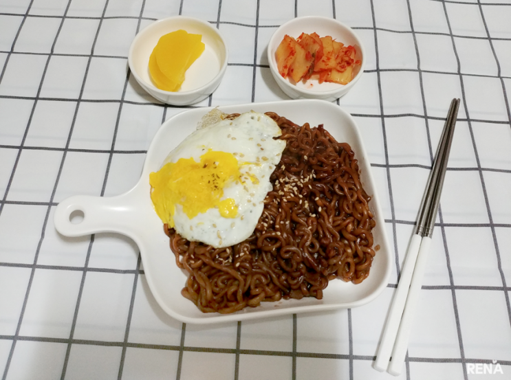  일요일은 역시 짜파게티