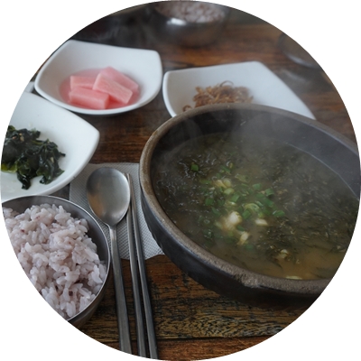  김희선몸국이 아침 첫끼로 손색없구나