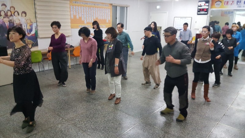 댄스교실 이미지