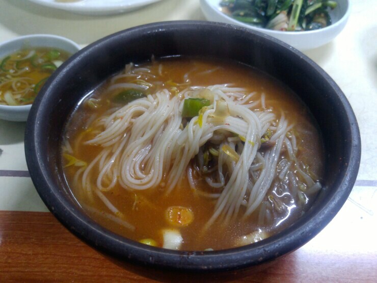 부산 노포 식당 범일동 화성곰탕 육개장