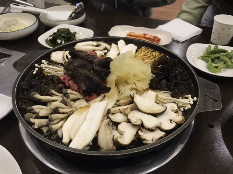  들안길 대감상- 능이버섯전골 한정식