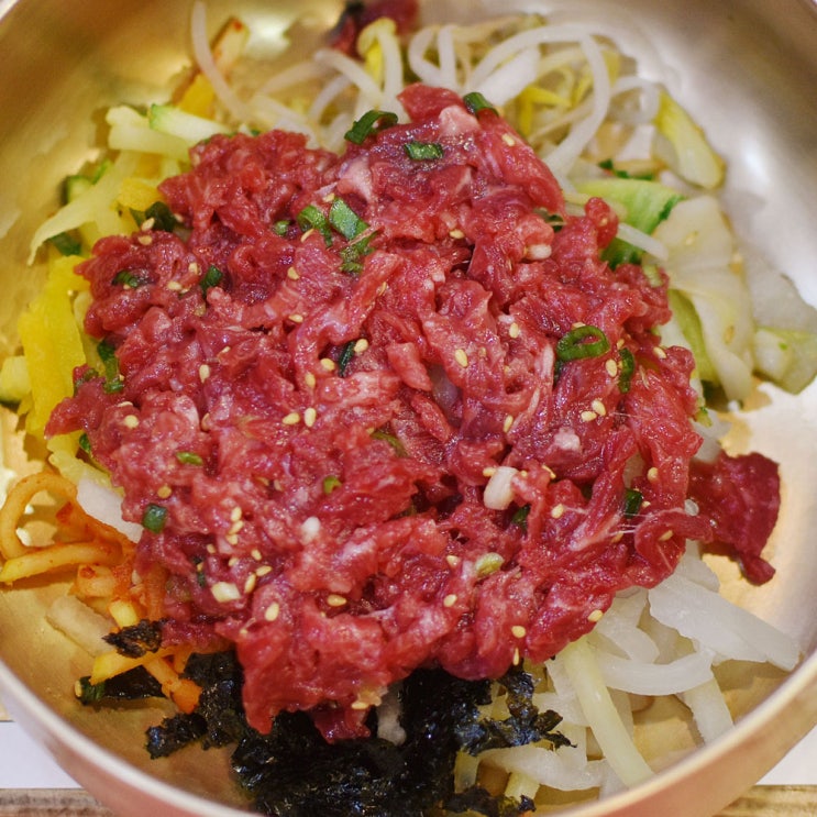  영주 맛집 흥부가 육회비빔밥 육회가 아주 쫀득쫀득하네!