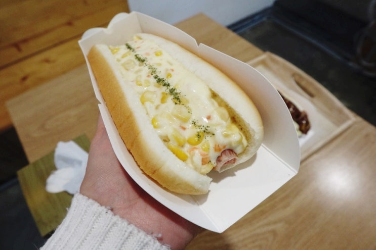  여수 중앙동 맛집 : 여수 간식 먹으러 아메리칸 핫도그 쏘핫