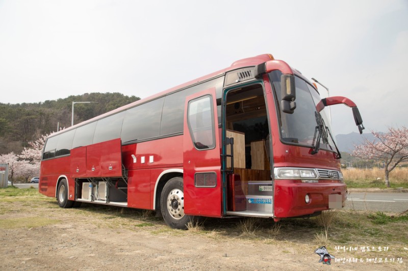 대형버스 캠핑카 집처럼 편안하다 By 부산 세븐캠핑카... : 네이버 블로그
