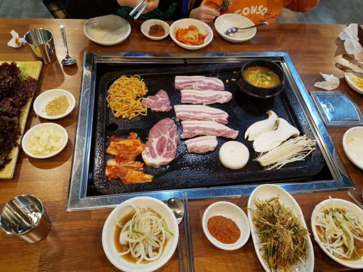  세곡동 삼겹살,신가네 제주화산석 돌구이