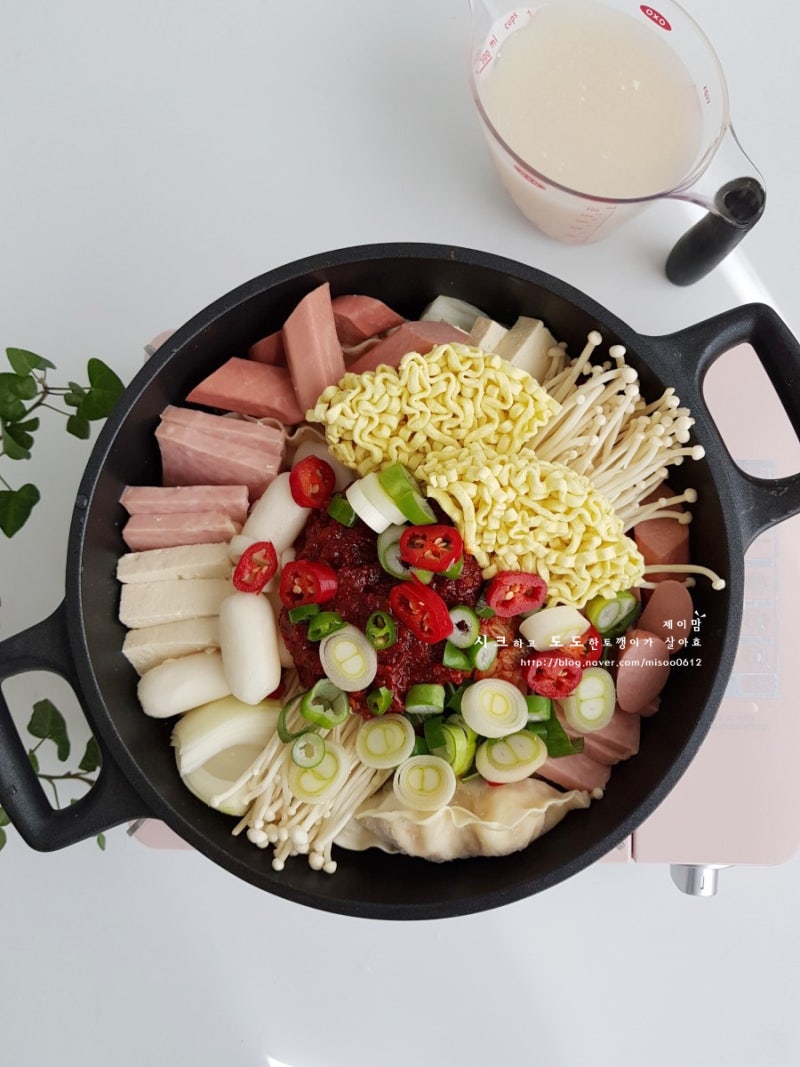부대찌개 만드는 법 - 부대찌개 양념 이렇게 쉬울 수가 백종원 부대찌개 황금레시피 대로 끓이기 : 네이버 블로그