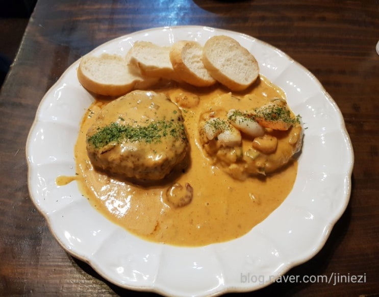  필동 백종원 골목식당 함박스테이크 맛집 "코너스테이크" -충무로-