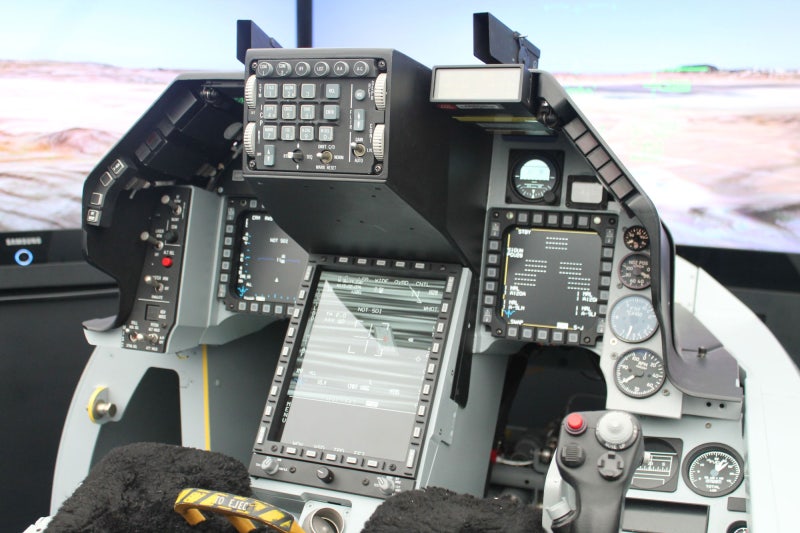 F-16V 'Viper' 조종석 사진 : 네이버 블로그