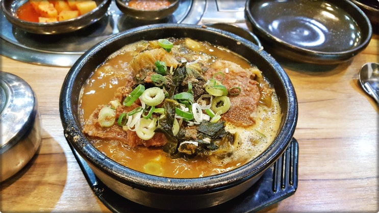  북면 무동 맛집 통뼈감자탕 뼈해장국 한그릇 어때요?