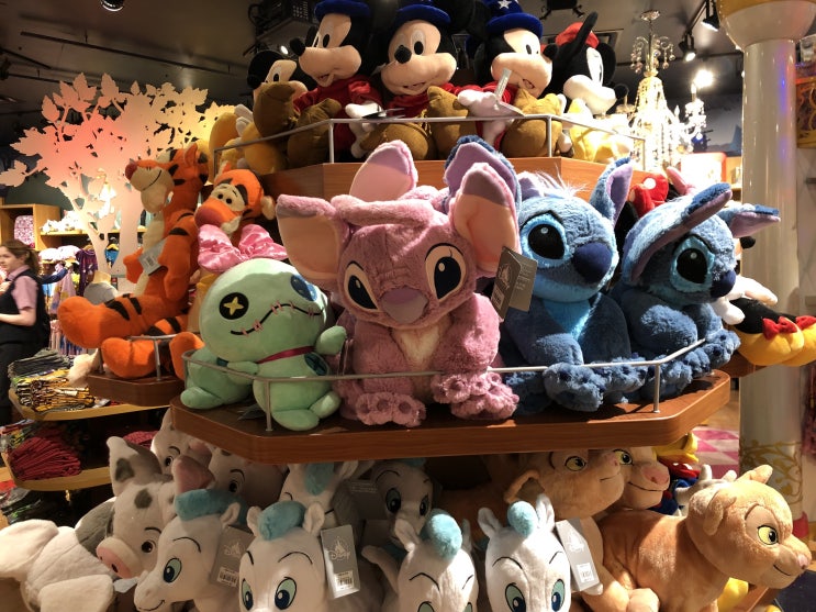  [화담 캐나다여행] 캐나다 토론토 다운타운 이튼센터 쇼핑 / Disney shop / CF Toronto Eaton Centre