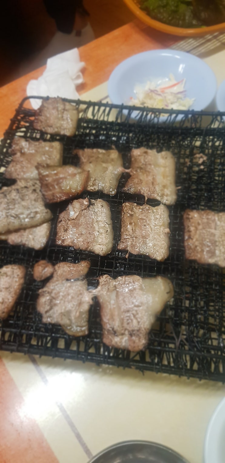 전라 남도 무안 현지 맛집~ 두암 식당 짚불 구이 삼겹살 먹으러 갔다 왔어요.