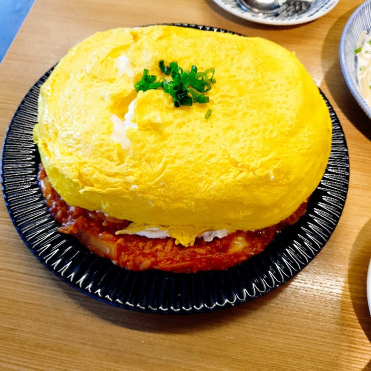  코로로식당 대학로점 : 일본 경양식 혜화맛집 수플레 김치볶음밥