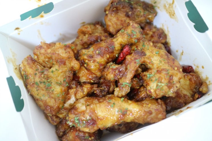  치킨플러스 핫쵸킹톡톡 직접 먹어 본 후기!