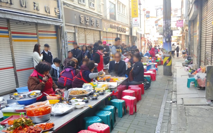 부산 국제시장 먹자골목 포장마차 떡볶이 먹거리!!