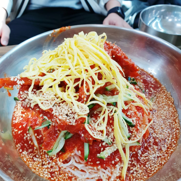  파주 출판단지 맛집 감동면쟁이 점심으로 황태국수