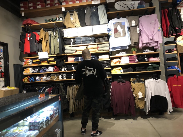 [화담 캐나다여행] 캐나다 토론토 번밀 아울렛 VaugHanmills Outlets / 레고 / 나이키 / 반스 / ZUMIEZ / 디즈니/  토론토쇼핑 / 토론토데이트