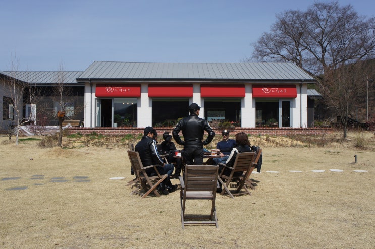  2019년 첫 커플 투어...(충주 느티나무 카페, 감곡 매괴성당, 충주 수주팔봉, 수안보 램프의 향기, 송학불고기)