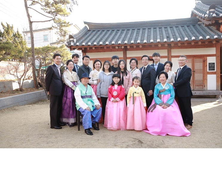  산수연 팔순 잔치 부모님 가족 스냅 출장 사진 바람부는날 하남 한채당 한정식에서...