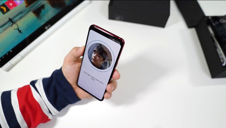  LG G8 ThinQ 한달 사용 총평 이건 마음에 들더라