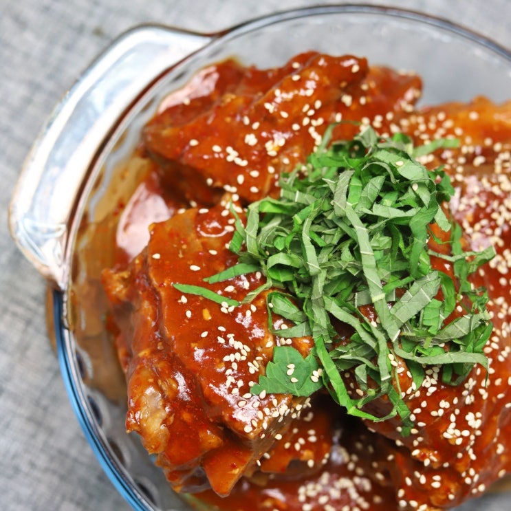  [돼지등뼈찜]매콤하게 맛있는 별미 돼지등뼈요리