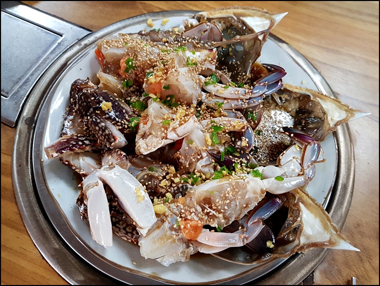 여수 꽃게장정식 거문도식당은 한번 찾아서 맛집으로 매김하다