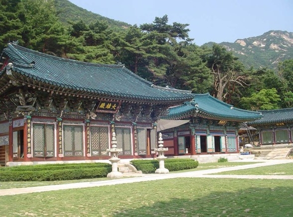  진관사 땅굴에서 나온 임금