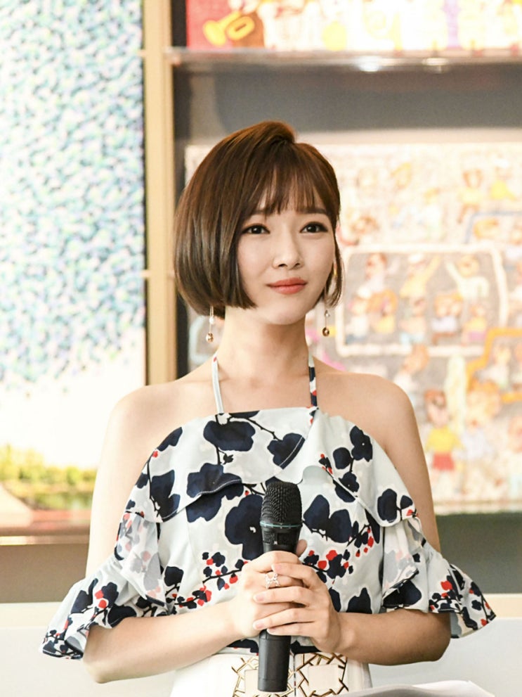  배우겸화가 윤송아 '국회남북미술전'에 이어,‘K-슈퍼코리아 아트페어 2019' 초대작가 선정.. 예술의전당 전시...