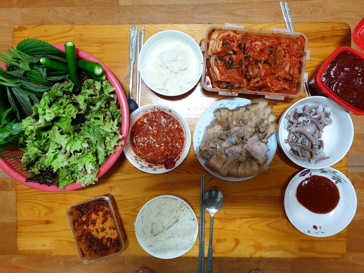  [집밥] 보쌈, 세발낙지, 당귀와 김치 삼합