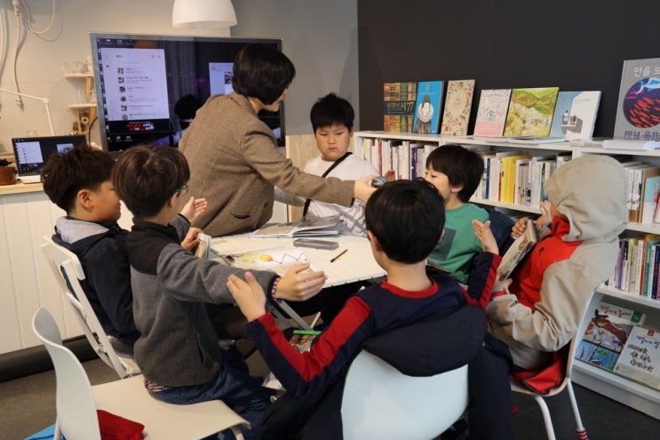  와이즈만과학책읽기클럽 02_ 닥터홀의 싱크홀 연구소