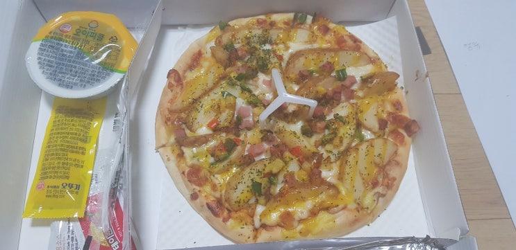  과제하면서 야식파티...!!