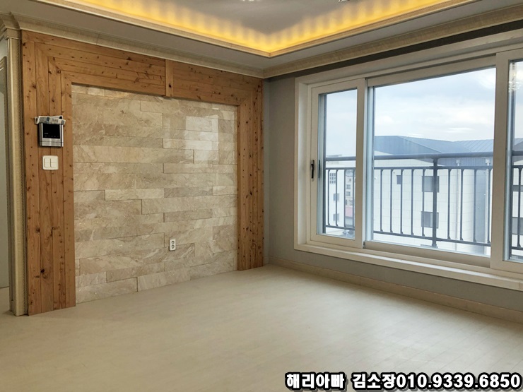  안중주인세대전세 투룸복층 테라스까지 분수공원 바로 앞