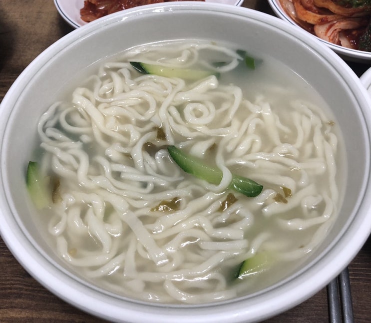  성수동맛집] 한서 손칼국수 - 한우사골 손칼국수 (feat.겉절이김치)