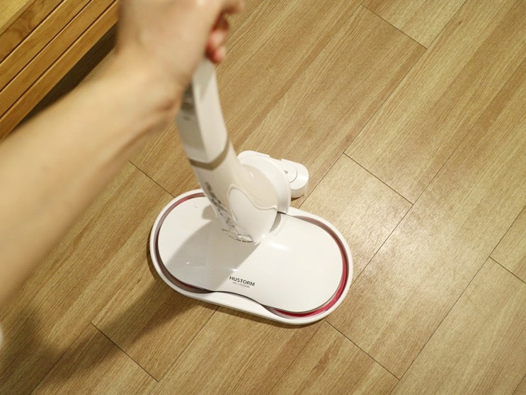  하루 마무리는 휴스톰과 함께! 아내의 맛 양미라 물걸레청소기 hs12000w