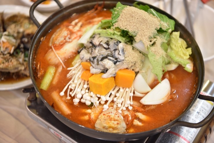  삽교천 맛집가면 간장게장과 게국지까지 한킬!